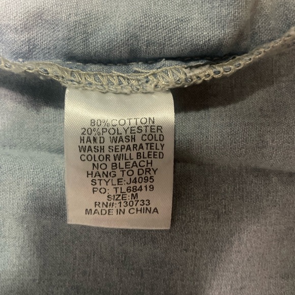 Button down light denim shacket - Picture 5 of 5